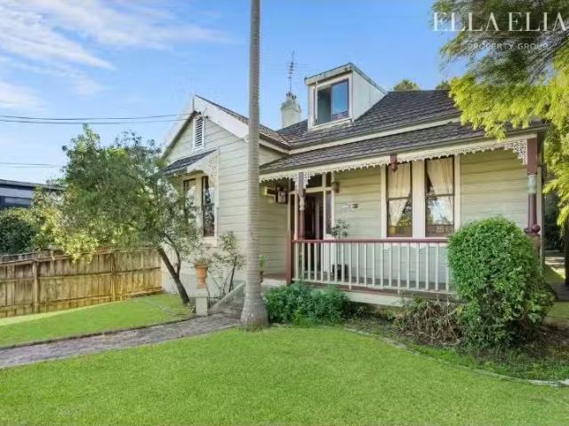 5 Osborne Avenue, Putney House for rent Listed by Nadim Wehbe.