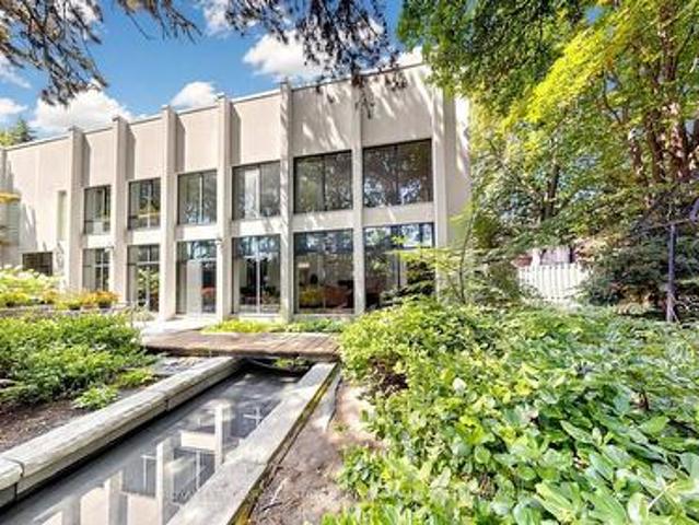 5 Abrams Place, Toronto, ON, M2L 1W7 Luxury House for sale | Listing ID C13662 | Royal LePage Carriage Trade Luxury Properties