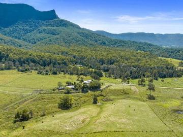 5 Acre Retreat in Northern NSW is waiting for you