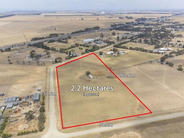 5 ACRES, Secluded Acreage Retreat in Little River ZERO WINDFALL TAX TOWNWATER CONNECTED