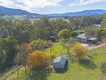 5 Acres With Buffalo River Frontage & Views