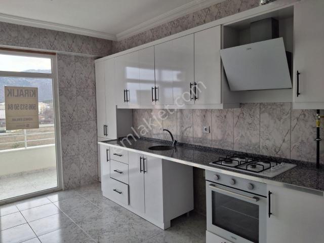 5 Agustos Köprüsü Sagında Yeni Bina 3+1kiralık Daire