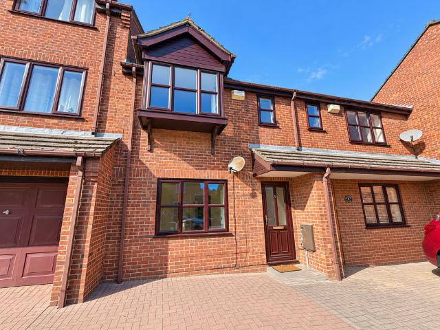 5 Aldreth Villas, Saxon Street, Lincoln 2 bed terraced house to rent £1,150 pcm £265 pw