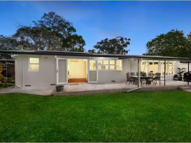 5 Annette Place, Belrose House for rent Listed by Anthony Zak.