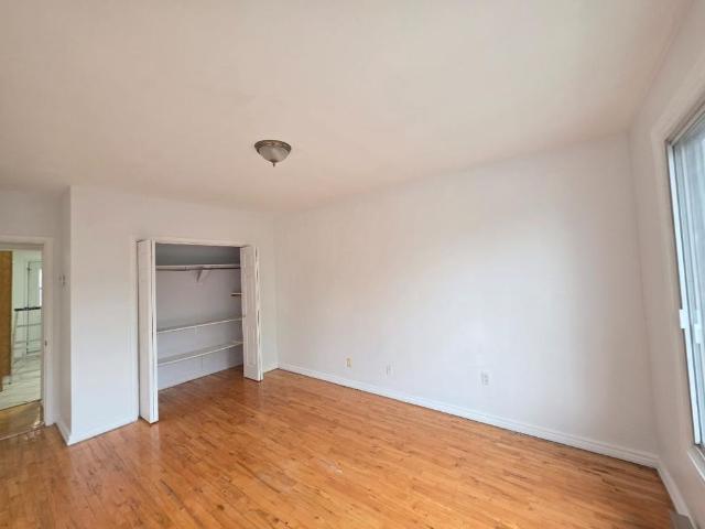 5½ Apartment Available A louer • For Rent