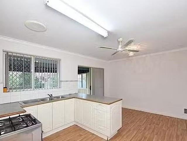 5 Appian Way, Hamersley, WA 6022