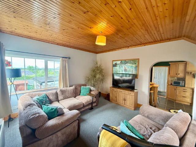5 Ashley Heights, Armagh, BT60 1HG