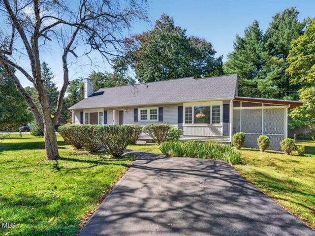 5 Bunker Hill Rd, North Chatham, NY 12132