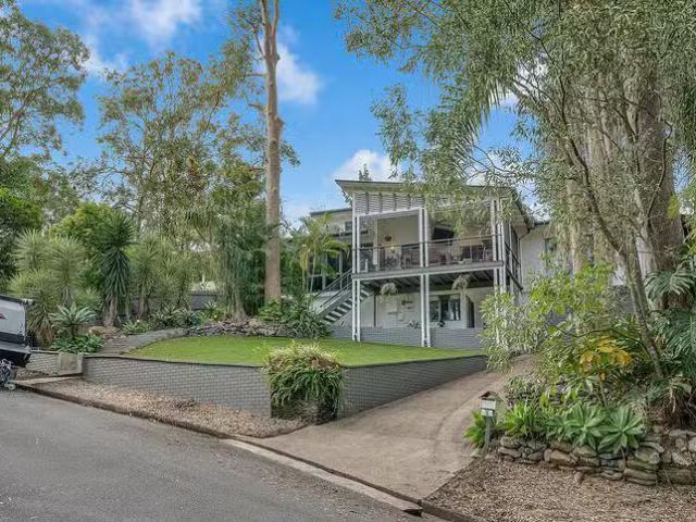 5 Baloo Street, Holland Park West, QLD 4121