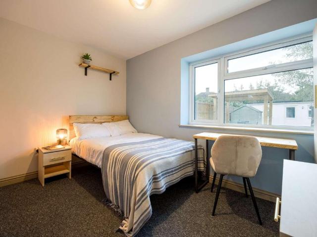 5 Bartholomew Road OX4 7 bed property to rent £1,075 pcm £248 pw