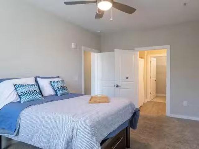 5 Bed 5 Bath
