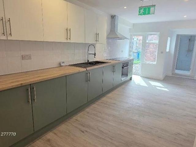 5 Bed 3 Bath, Near Uni, Hospital, Oxford Rd Transp