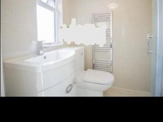 5 Bed Terraced House, Windsor Road, IG1