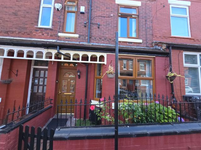 5 Bed Terraced House Dalny Street M19 Mustafa & Co Property Management