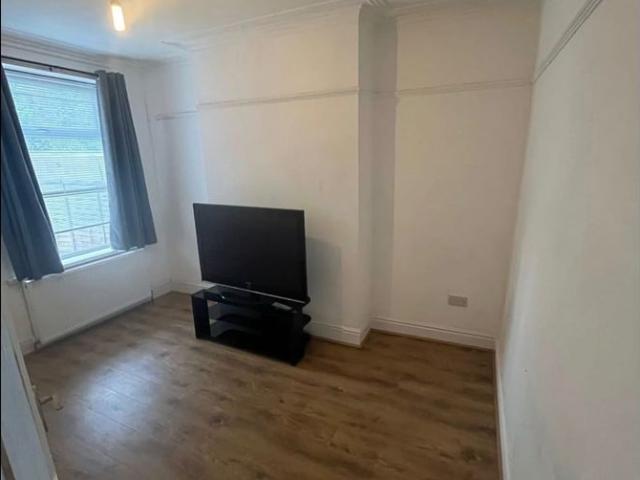 5 Bed Terraced House, Ecclesall Road, S11