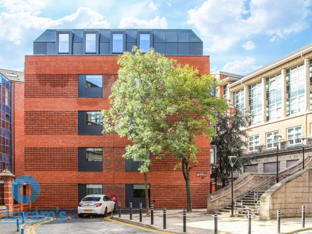 5 bed Apartment for Rent