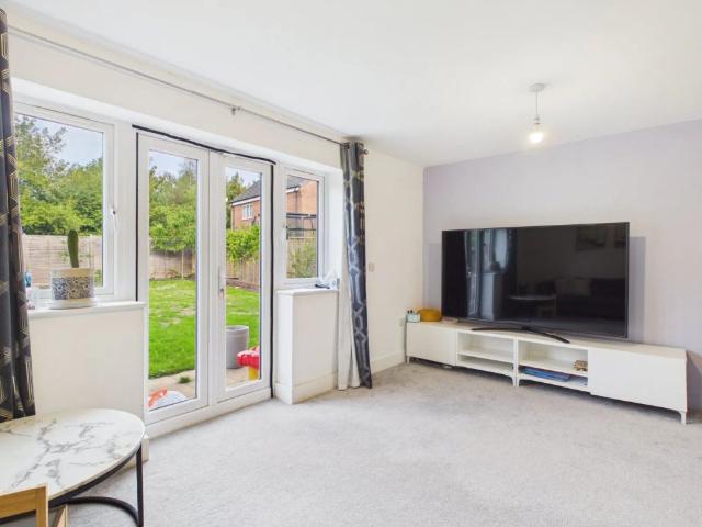 5 bed detached house to rent in Groveley Lane, Birmingham, B31