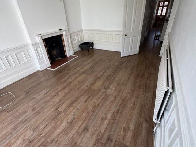5 Bed Detached House, Chisholm Road, CR0