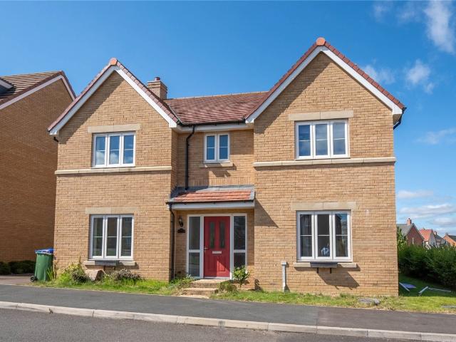5 bed Detached House for Rent