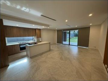 5 Bed Duplex