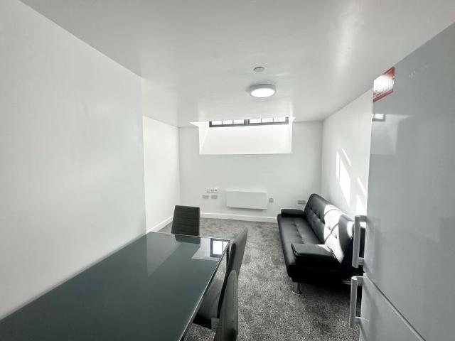 5 Bed Flat, Castle Edge, NG7