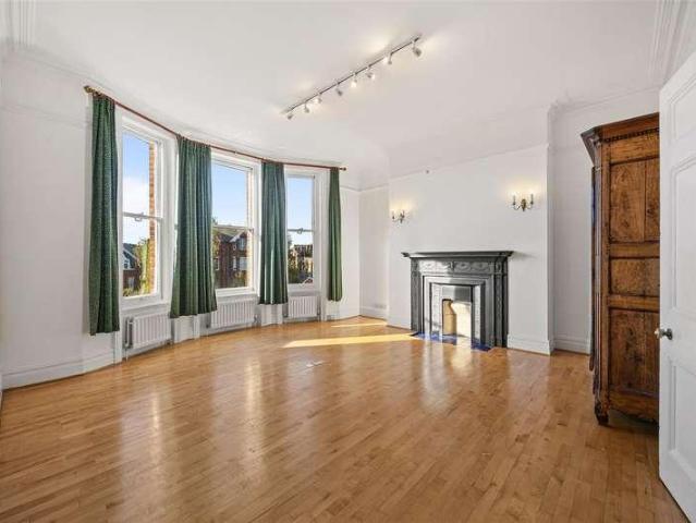 5 bed flat for sale
