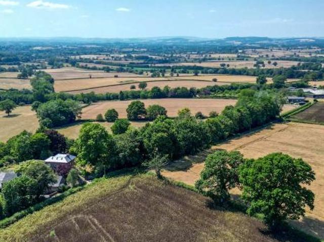 5 bed flat for sale