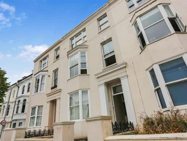 5 bed flat to rent