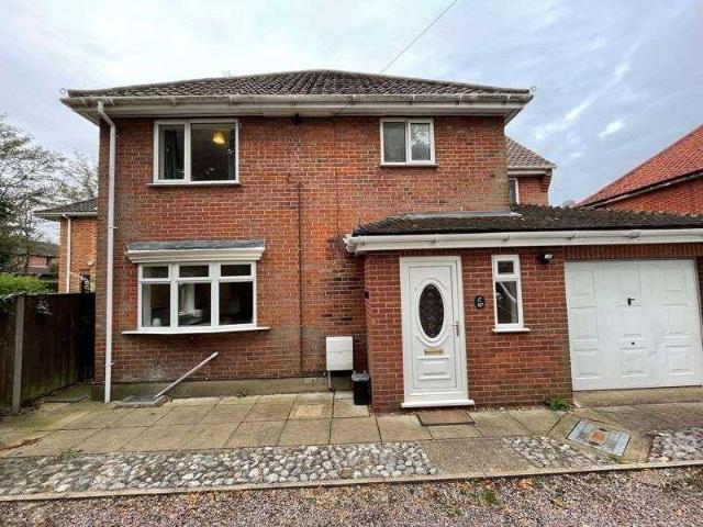 5 bed house to rent
