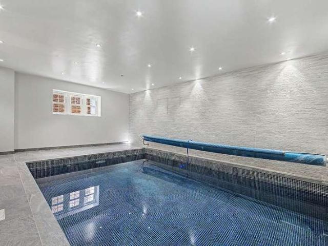 5 bed house to rent