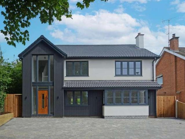 5 bed house to rent