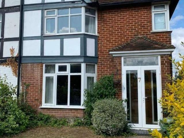 5 bed house to rent