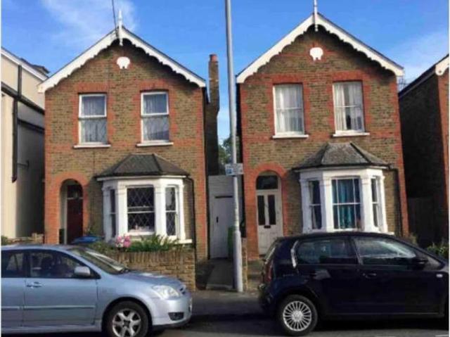 5 bed house to rent
