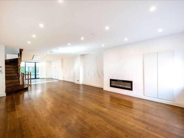 5 bed house to rent