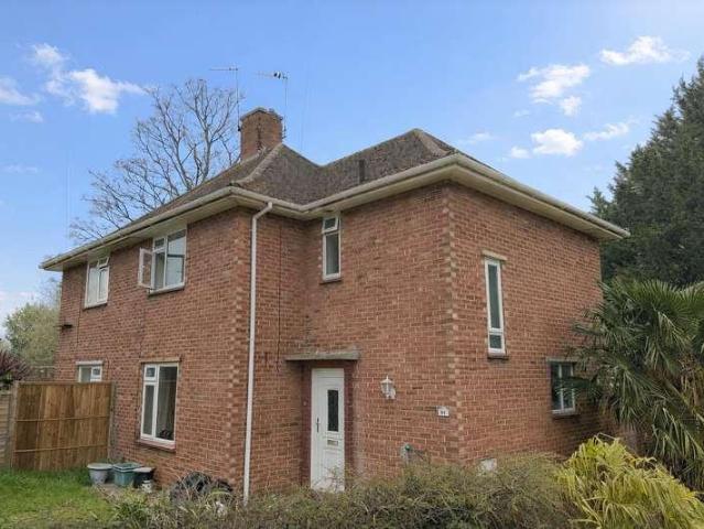 5 bed house to rent