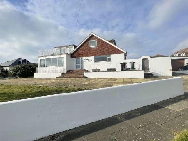 5 bed house to rent