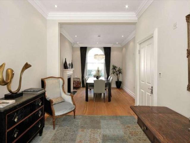 5 bed house to rent