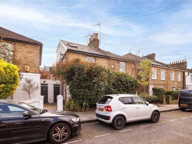 5 bed house for sale