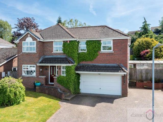 5 bed house for sale