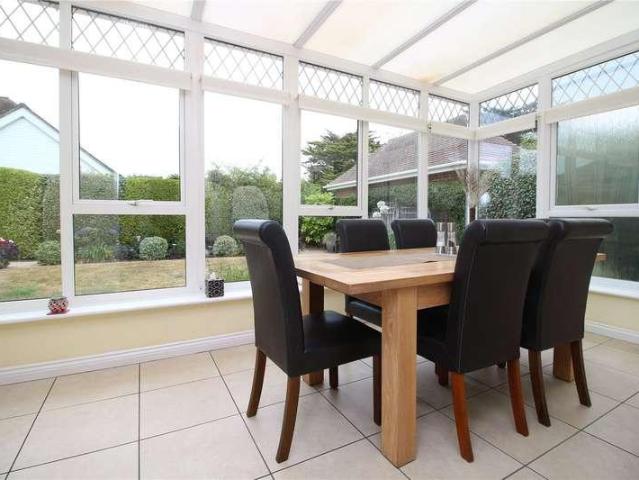 5 bed house for sale