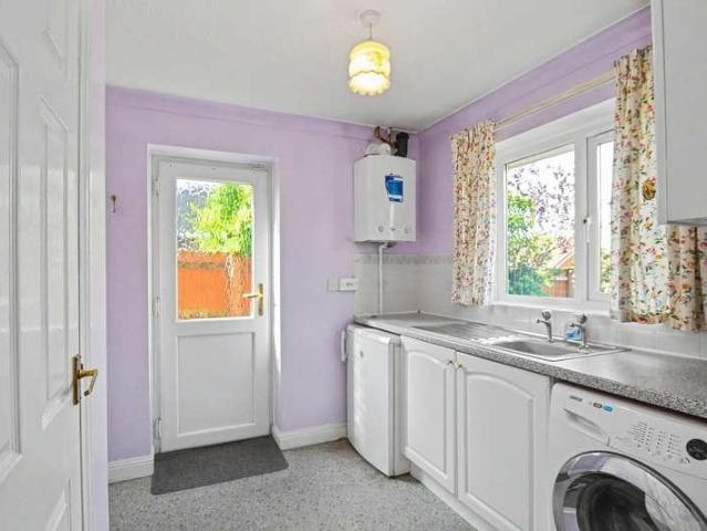 5 bed house for sale