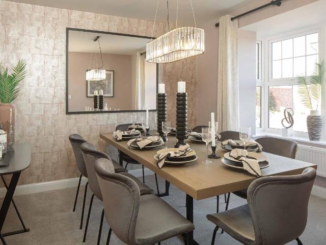 5 bed house for sale