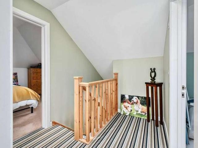 5 bed house for sale