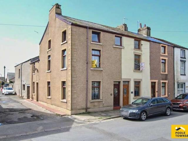 5 bed house for sale