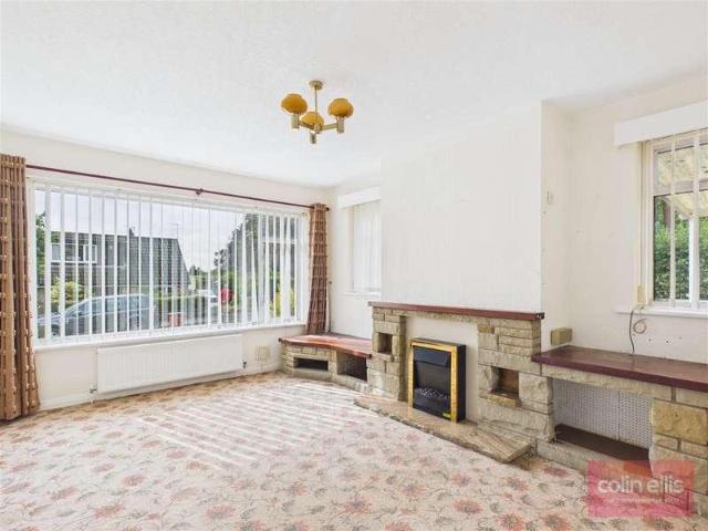 5 bed house for sale