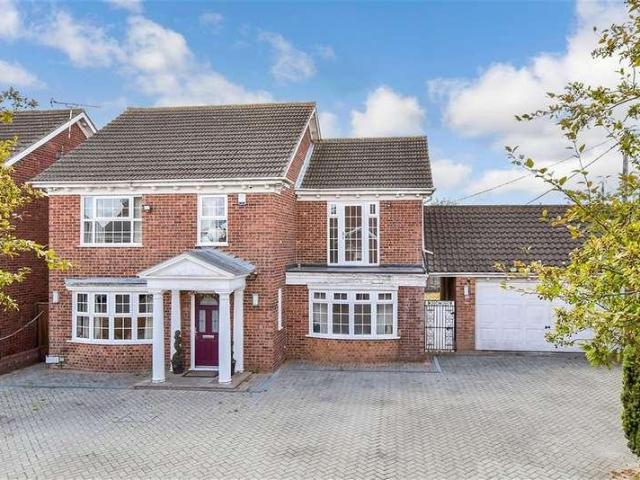 5 bed house for sale