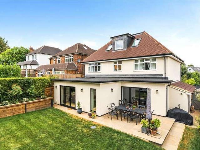 5 bed house for sale