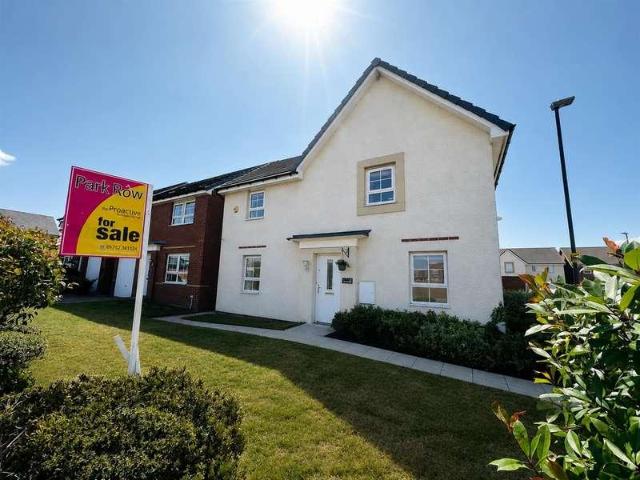 5 bed house for sale