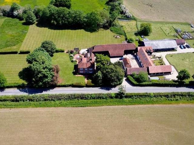 5 bed house for sale