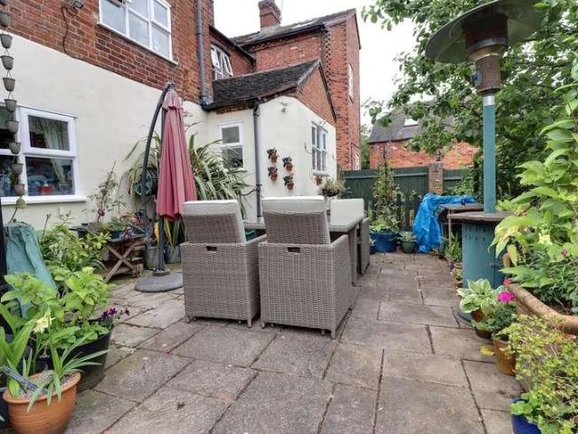 5 bed house for sale